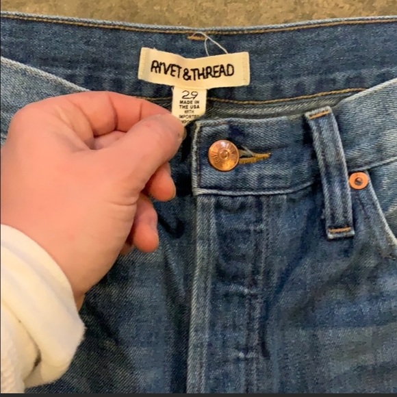 Madewell Rivet and Thread raw hem straight jeans 29 - Picture 2 of 5